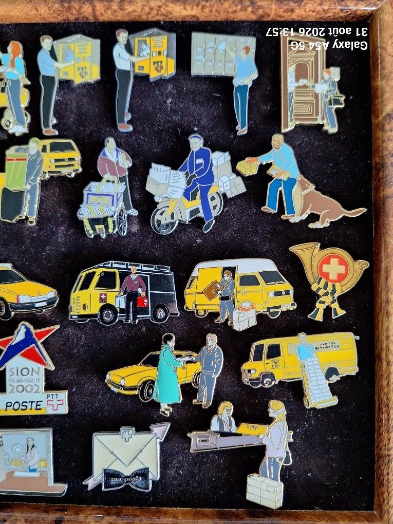 32 pins Poste / PTT avec cadre, selon photos (Neu (gemäss Beschreibung ...