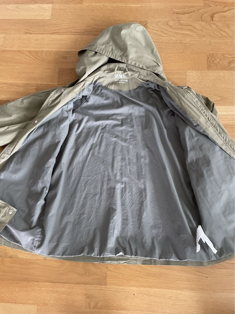 Zara Giacche & Cappotti: Zara Regenjacke 152 – Usato da Zürich venduto da Mothai 4