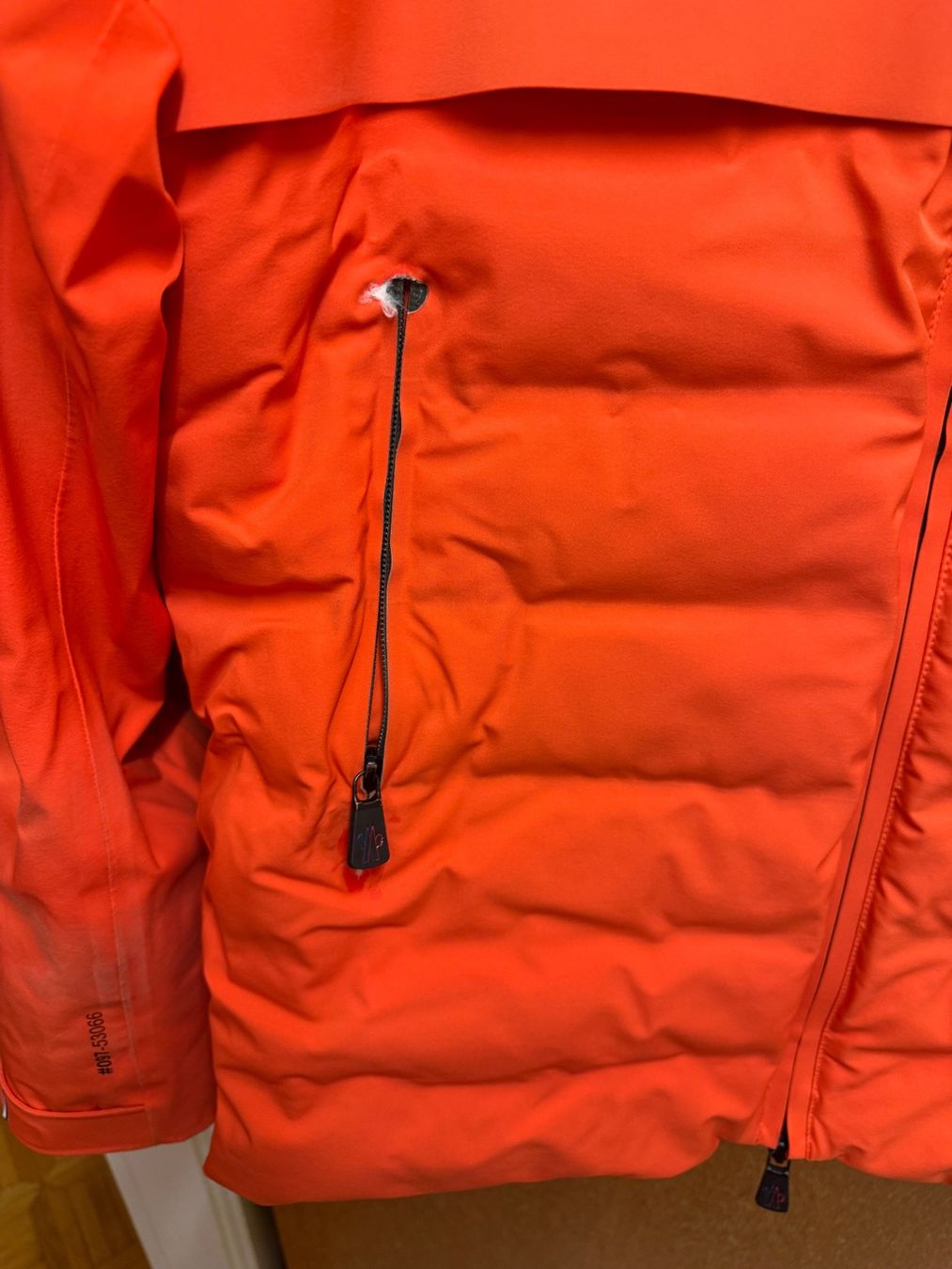 Moncler Jacken: Originale Moncler Grenoble Skijacke – Gebraucht aus Wollerau von kre_8jbk 1