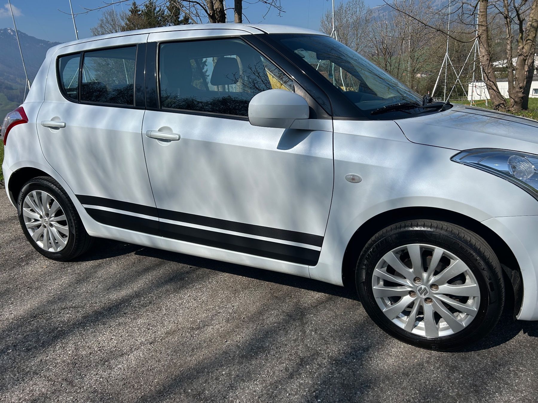 Suzuki Automobili: Suzuki Swift 1.2i GL 16V 4x4 – Usato da Seewen SZ venduto da A45-AMG