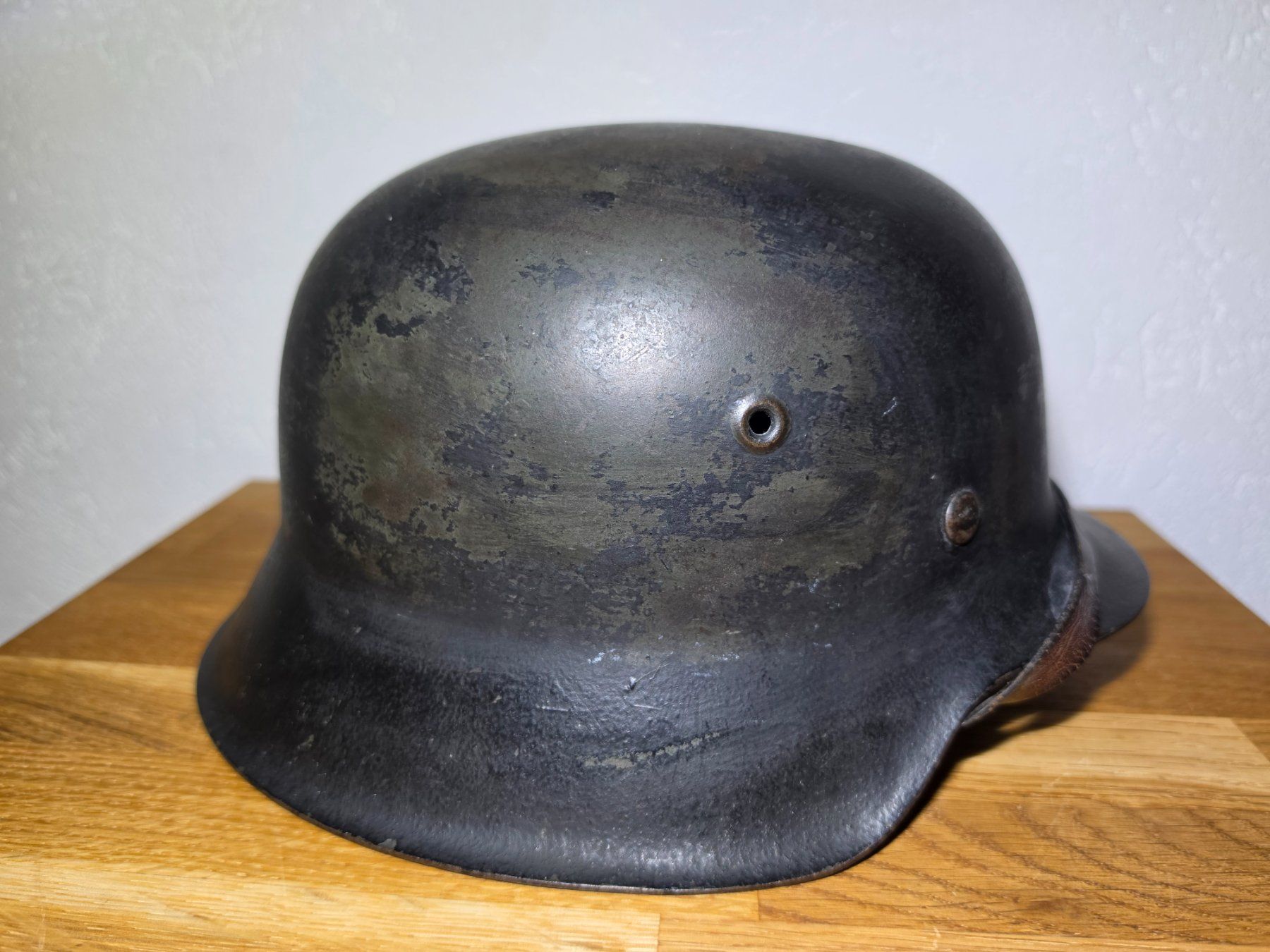 Uniformi: M42 Stahlhelm der Wehrmacht – Usato da Chur venduto da Ghostwulf 2