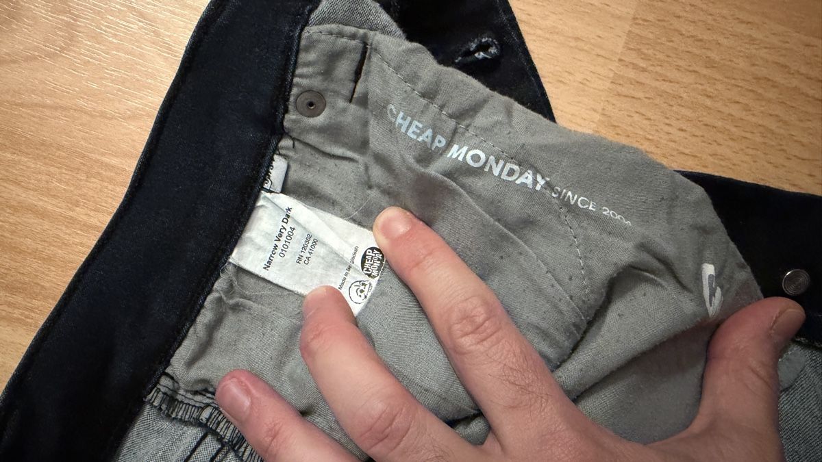 Jeans: Cheap Monday Narrow Dark Blue – Usato da Kilchberg ZH venduto da King_Arth 3