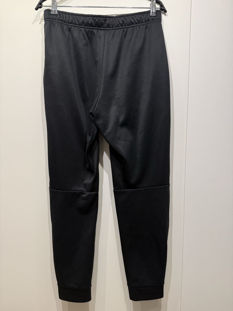 Nike Pantaloni: Nike Trainerhose – Usato da Buchs AG venduto da MiWeFe17 1