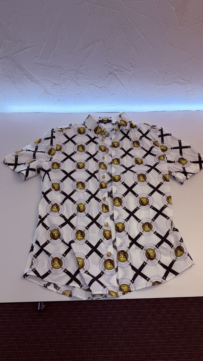 Versace Camicie: Versace Hemd, Grösse 48, selten getragen, Original – Usato da Rotkreuz venduto da perlengott