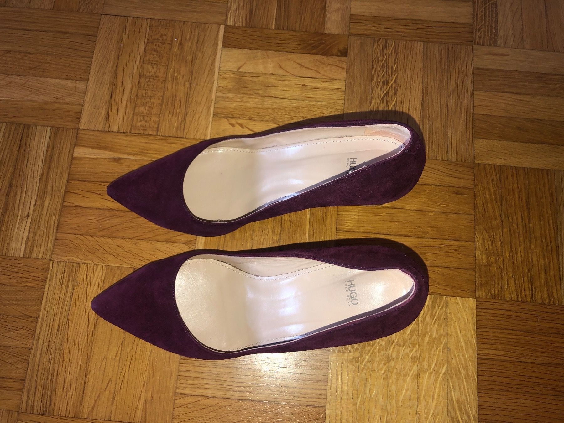 Hugo Boss Scarpe da donna: Pumps Hugo Boss Wildleder Gr 37.5 – Usato da Zug venduto da estarthyme 6