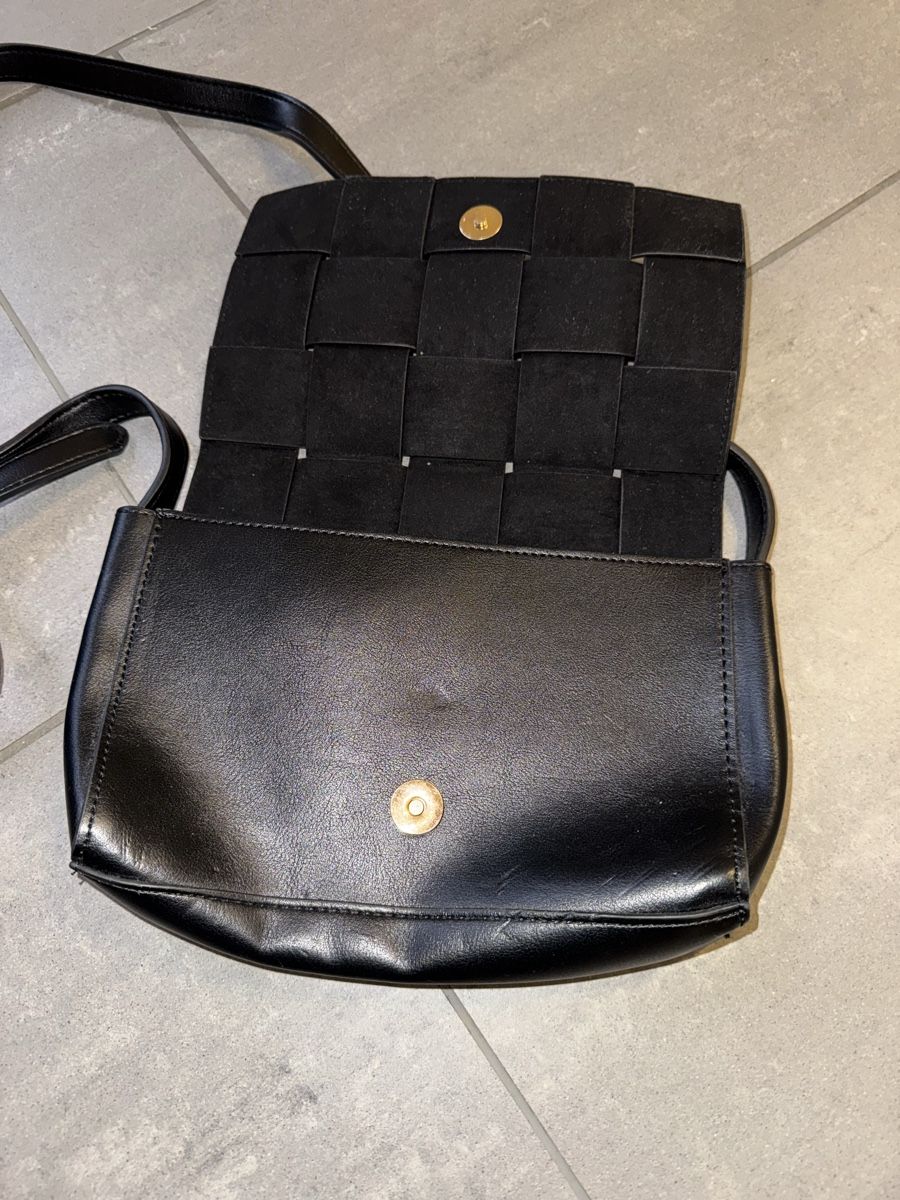 Borse: Schwarze Handtasche – Nuovo (secondo la descrizione) da Bülach venduto da jes_s6yg 1