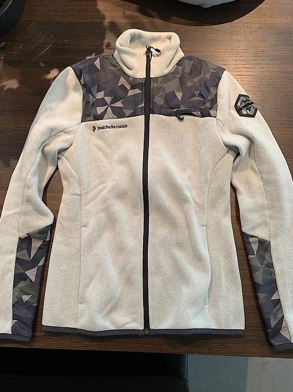 Peak Performance Vestes: Peak Performance Midlayer – Neuf (Voir description) à Altendorf par Pippa4
