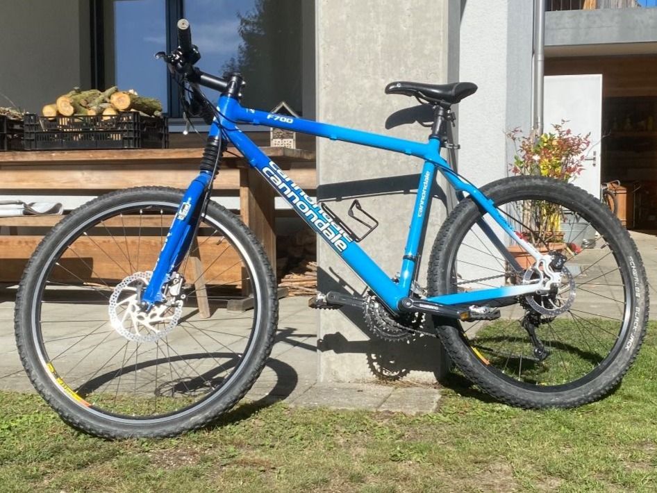 Cannondale f700 store mountain bike