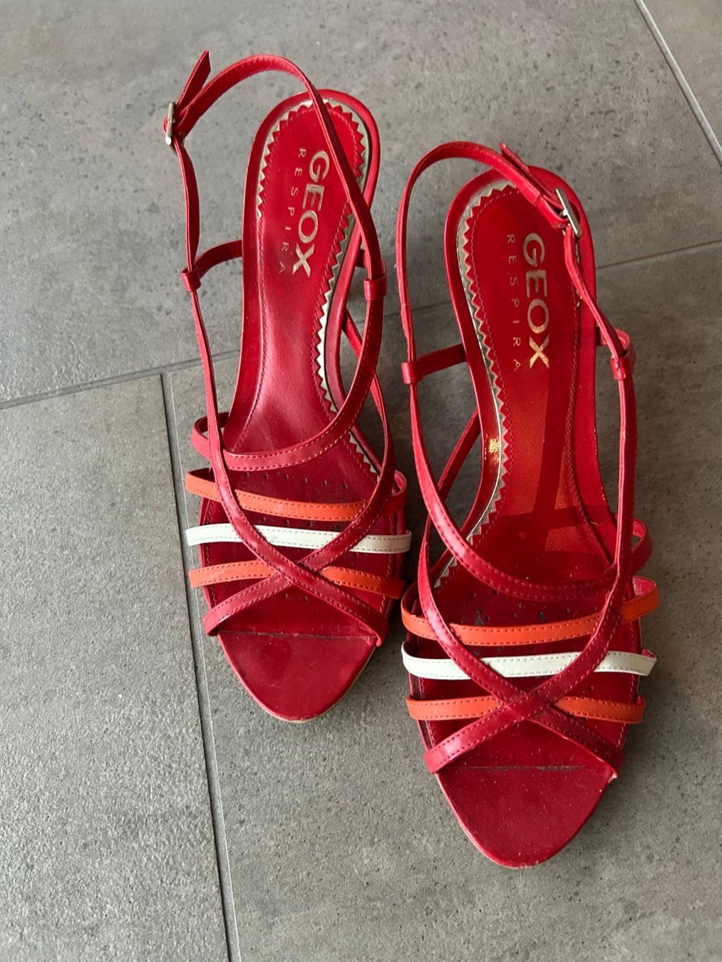 Geox Chaussures femmes: Sandalette – D'occasion à Rapperswil SG par monty_weiss