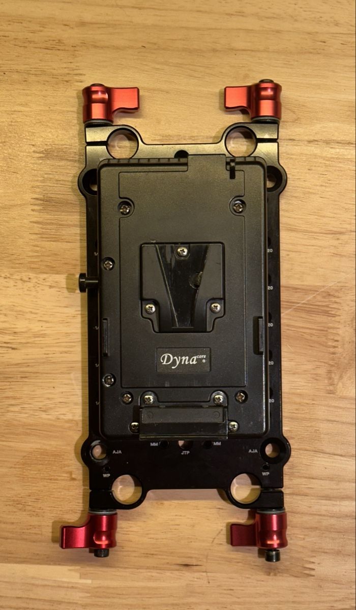 Autres accessoires: ZACUTO V-Mount Plate  – D'occasion à Rovio par maxmac