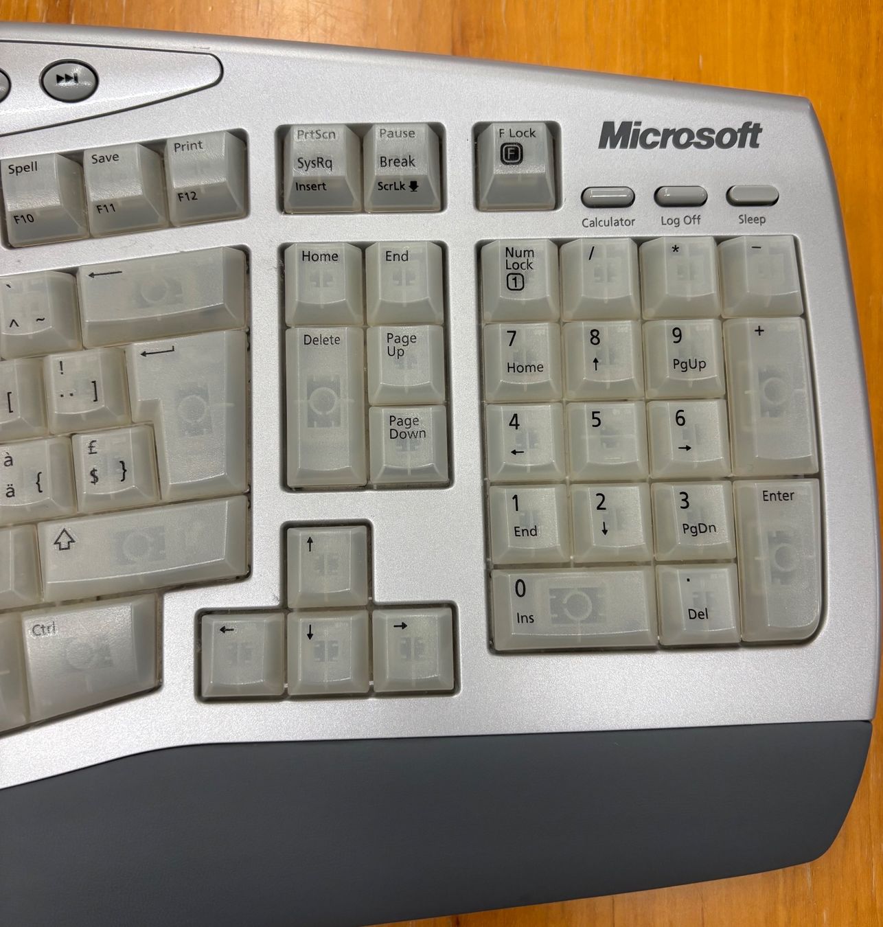 Microsoft Tastiere: Microsoft Wireless Comfort Tastatur + Maus – Usato da Suhr venduto da twt_gb7n 7