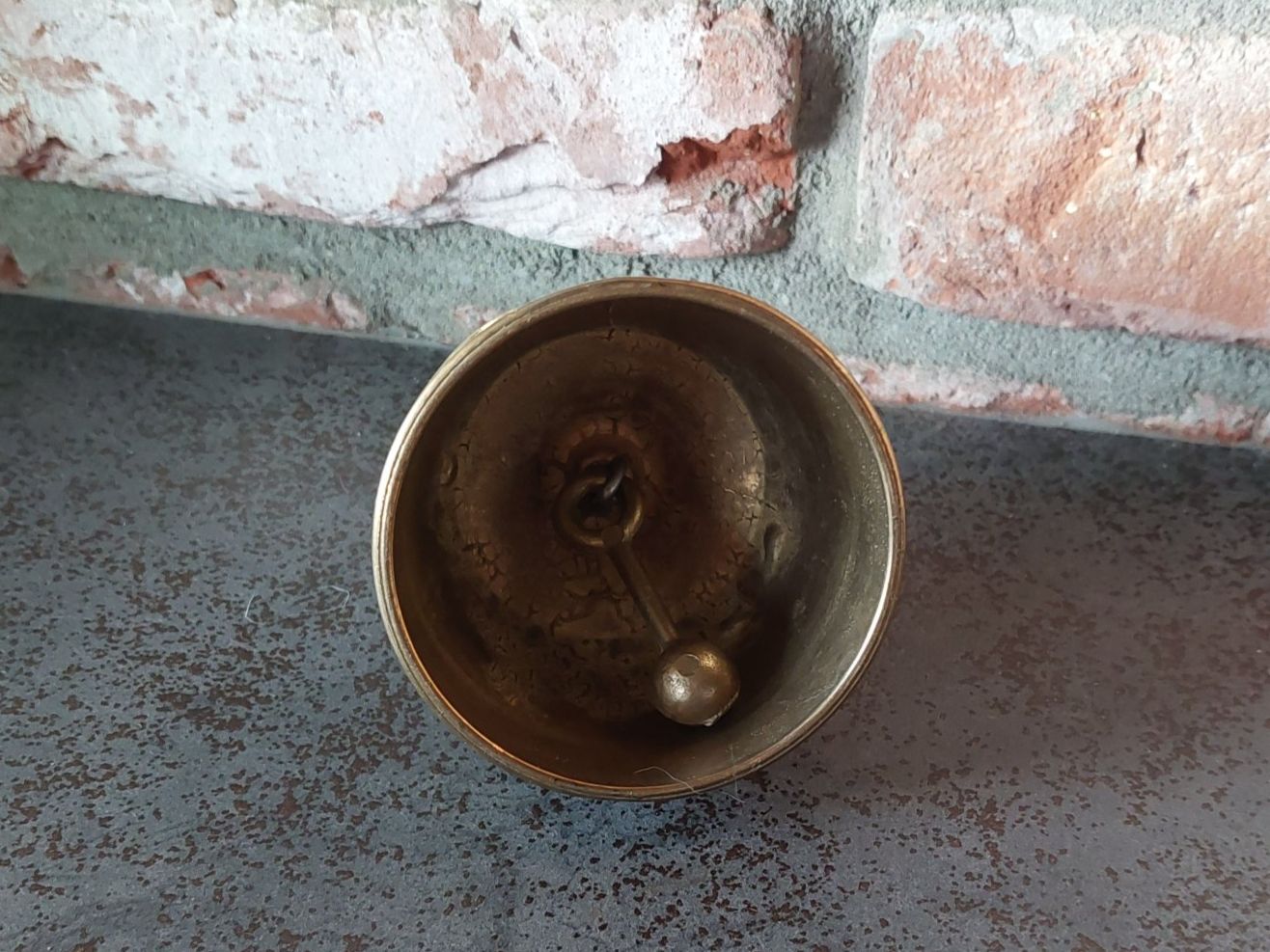 Campanacci mucche: Messing Glocke antik – Usato da Waltenschwil venduto da Browny2 1