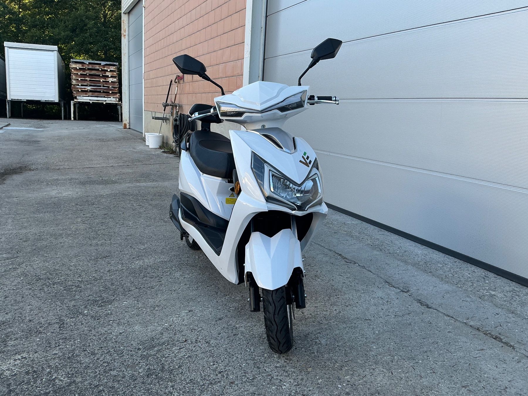 Veicoli elettrici: Vengo Leo E Roller gelbe nummer 45km/h – Usato da strengelbach venduto da Zoks