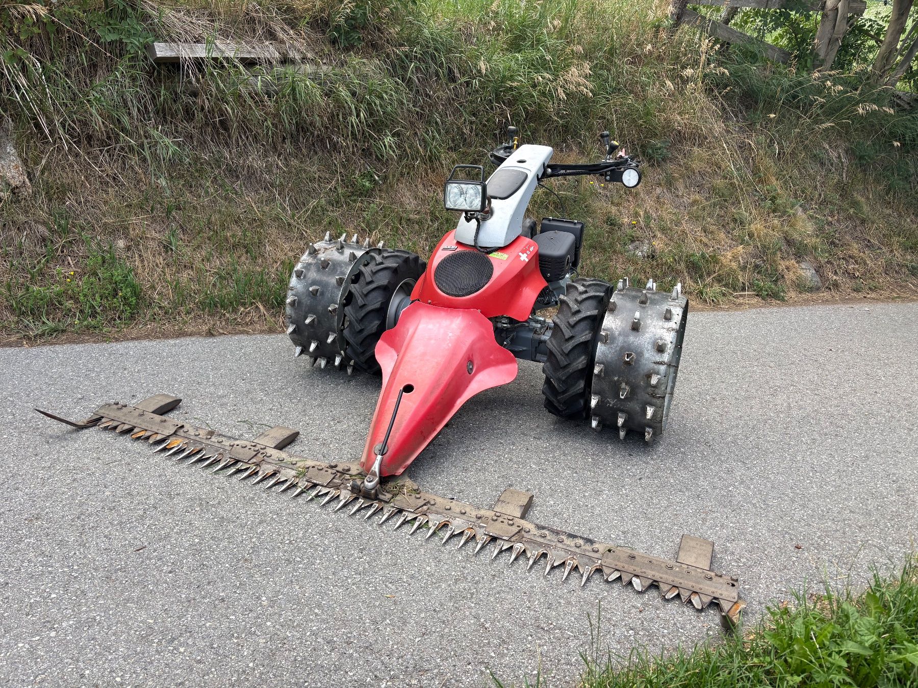Aebi Alle Maschinen: Motormäher Aebi cc56 – Gebraucht aus Betten von fra_w7lm