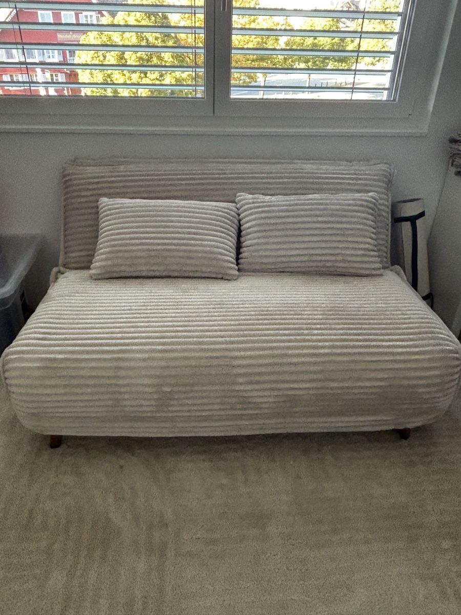 Divani: Schlafsofa Cord beige Neu – Nuovo (secondo la descrizione) da Lömmenschwil venduto da pv_cr