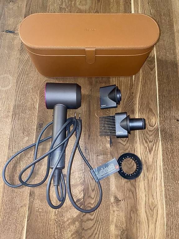 Dyson Asciugacapelli: Dyson Supersonic inkl. Case mit speziellem Ausatz – Usato da Rheineck venduto da fabiennekx