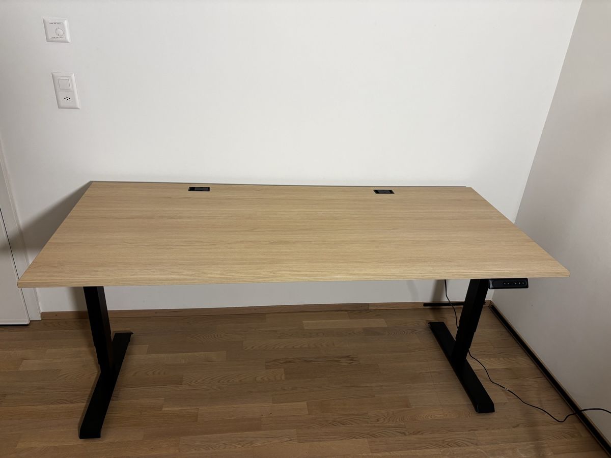 Scrivanie: Yaasa Desk Essential 180x80cm  – Usato da Schaffhausen venduto da jon_9mkg 2