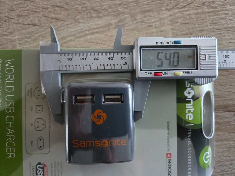 Neuer Samsonite USB-Reiseadapter für über 150 Länder skross (Neu und ...