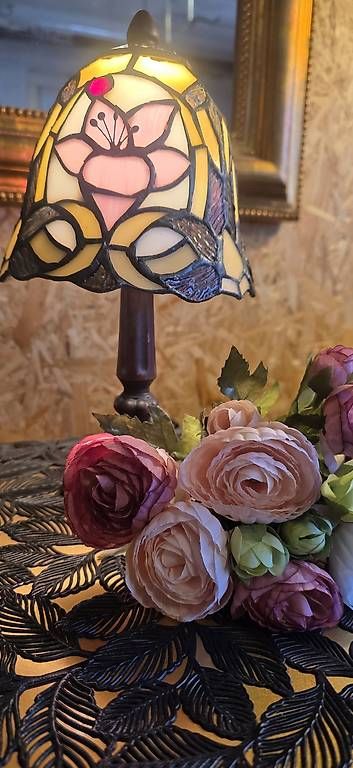 Lampade: Tiffany Tischlampe,  rosa Tulpe – Nuovo e nell'imballaggio originale da Kaufdorf venduto da Nati-Nati