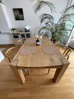 Table de salle à manger en chêne 