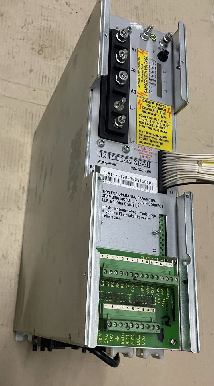 Alimentazione elettrica: Indramat AC Servo Controller TDM 1.2-100-300W1S0102 – Usato da Sins venduto da 3985schluckti 2