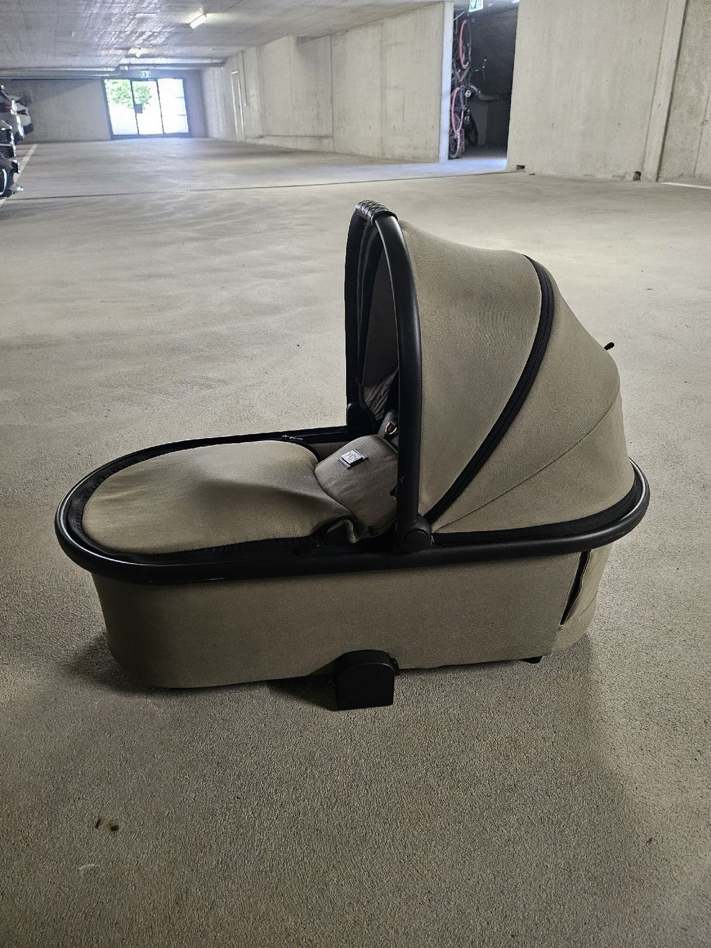 Carrozzine: moon Kinderwagen Babyschale & Sportsitz – Usato da Langnau am Albis venduto da foradream 3