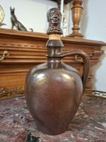  ​Keramik Weinkrug Gascogne mit figürlichem Stopper