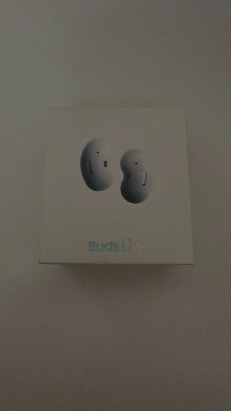 Samsung Cuffie: Samsung Galaxy Buds Live - Neu – Nuovo e nell'imballaggio originale da Neuchâtel venduto da AGDC