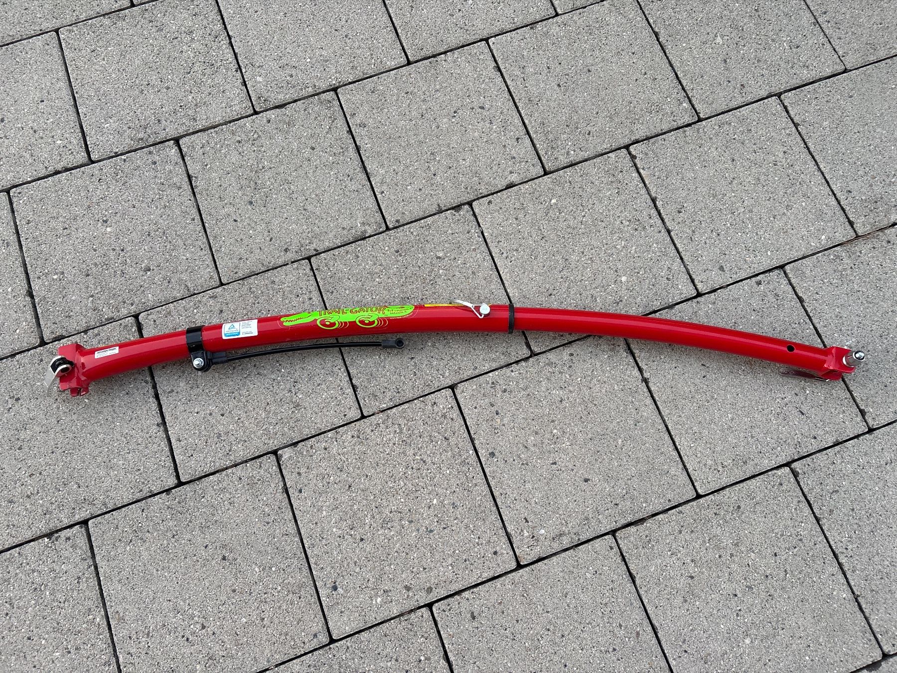 Attelages de remorque: TRAIL-GATOR 20 "rouge excellent état – D'occasion à Eclépens par Happymom