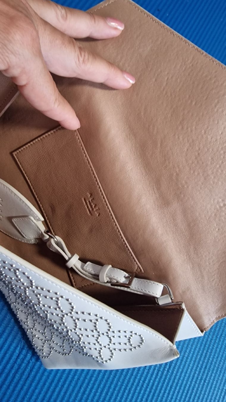 Alaia Sacs femmes: Alaia Leder Clutches  – D'occasion à Wil SG par ral_dgc2 1