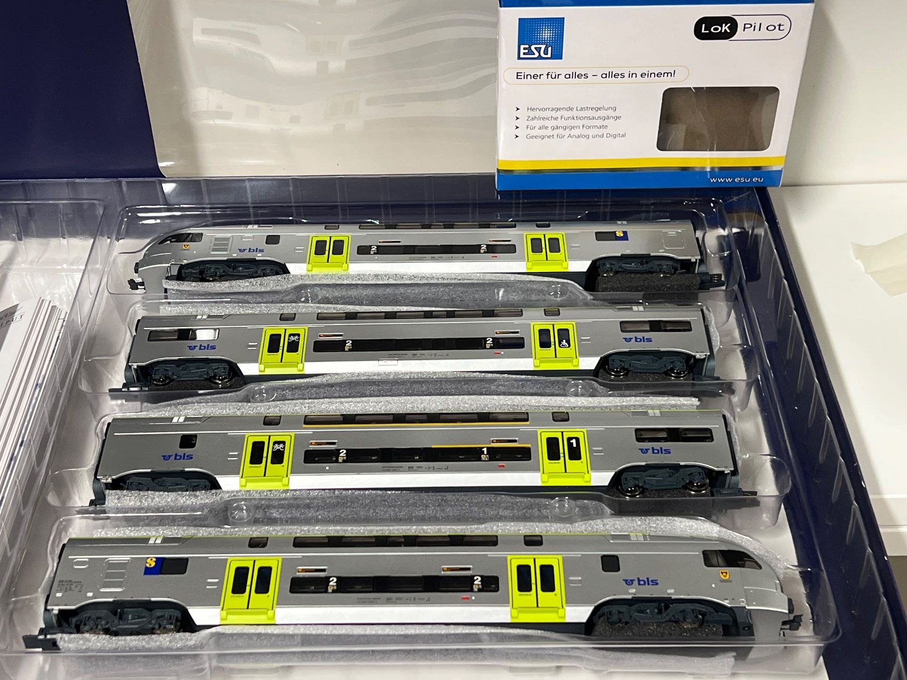 Liliput Modellini di ferrovie: Liliput L133924 H0 BLS MUTZ DC DIGITAL  ESU – Nuovo e nell'imballaggio originale da Geroldswil venduto da TopTrain54 1
