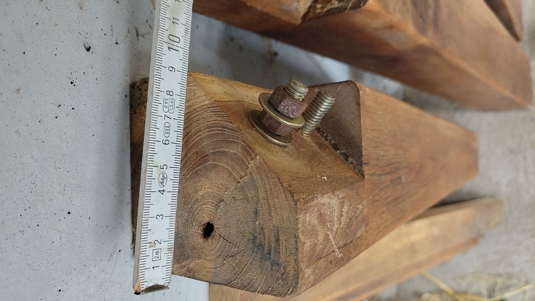 Altri mobili: teak Holz Tischbeine  – Usato da Nennigkofen venduto da Love4al 3