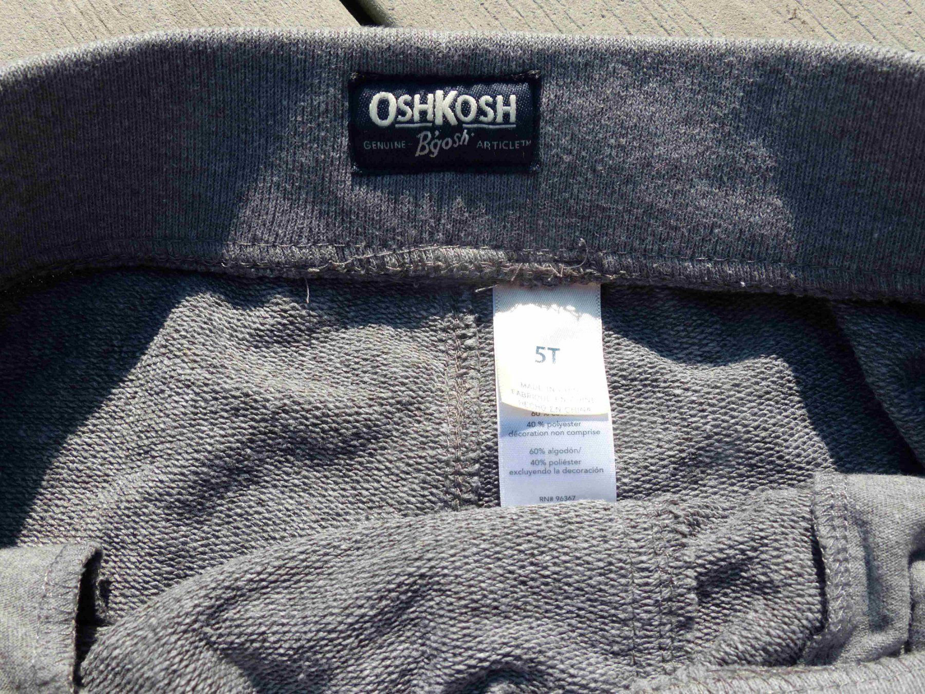 Oshkosh Pantaloni: Oshkosh Shorts 5T – Usato da Jona venduto da Cinnestig 1