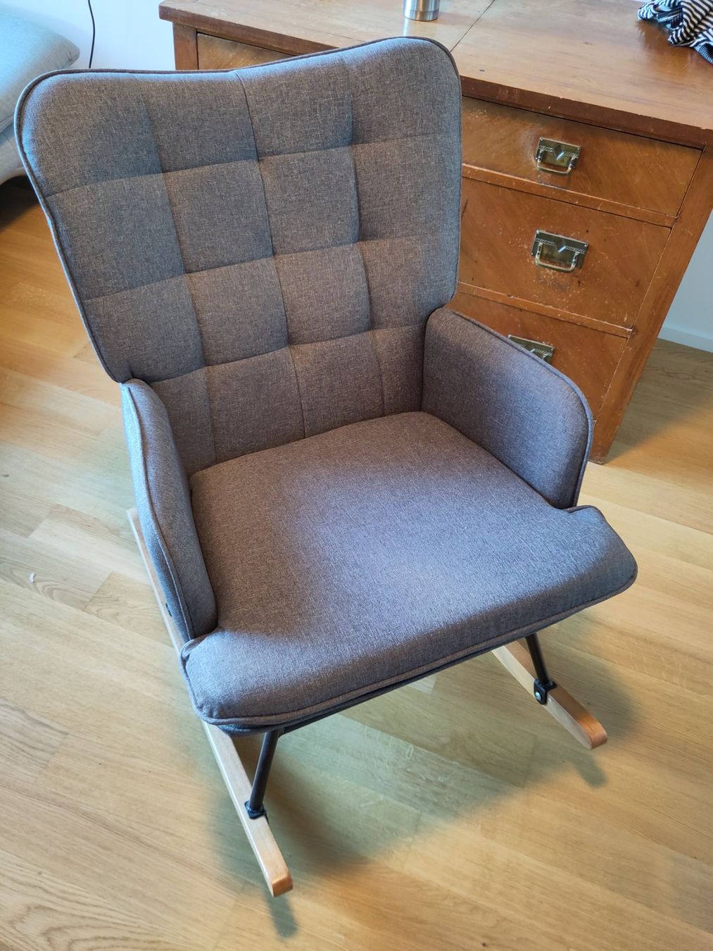 Poltrone: Bequemer Schaukelstuhl – Usato da Luzern venduto da sel_yg59