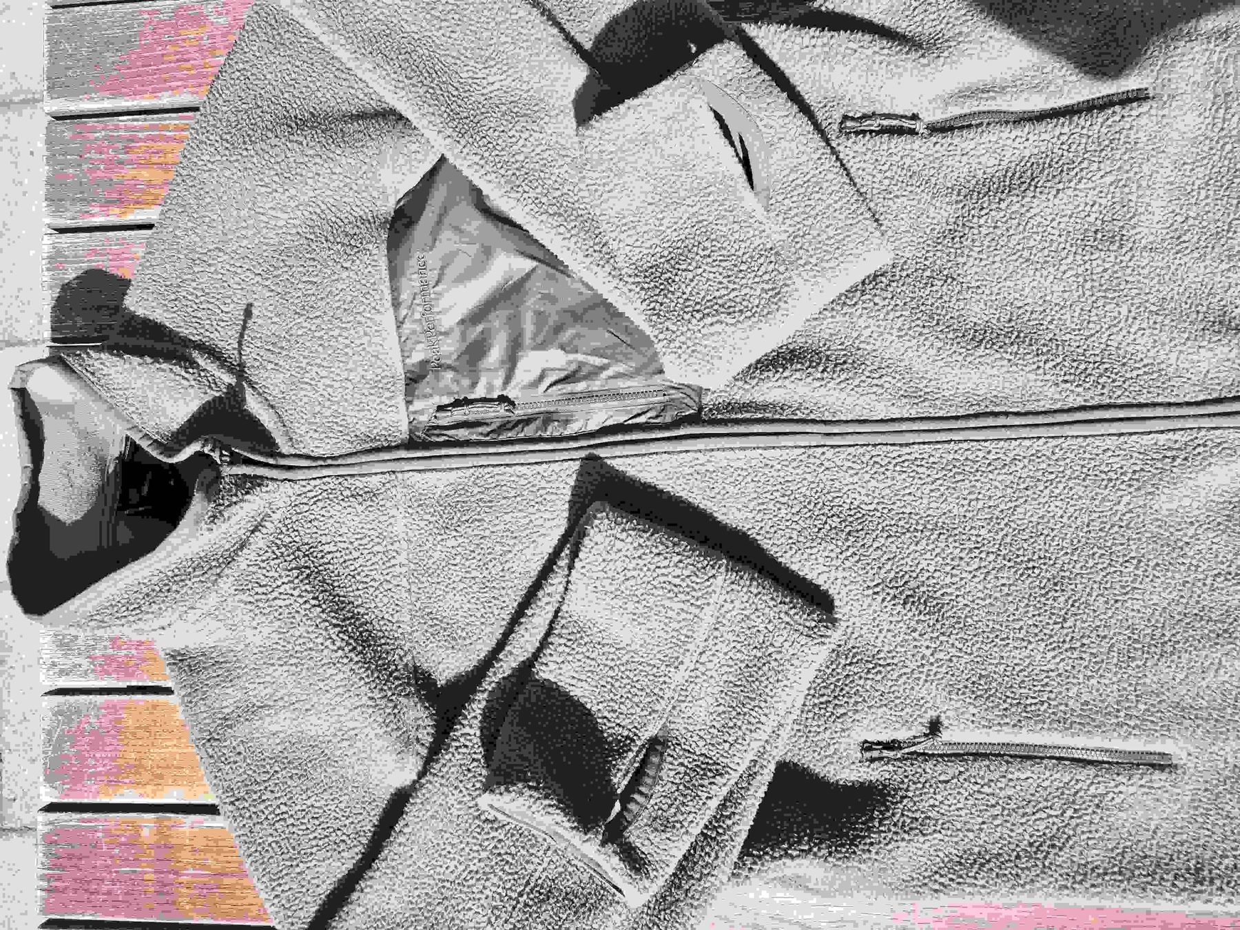 Peak Performance Pulls & Sweat-shirts: Peak Performance Naturush Pile Jacket – D'occasion à Zürich par Loboso 5