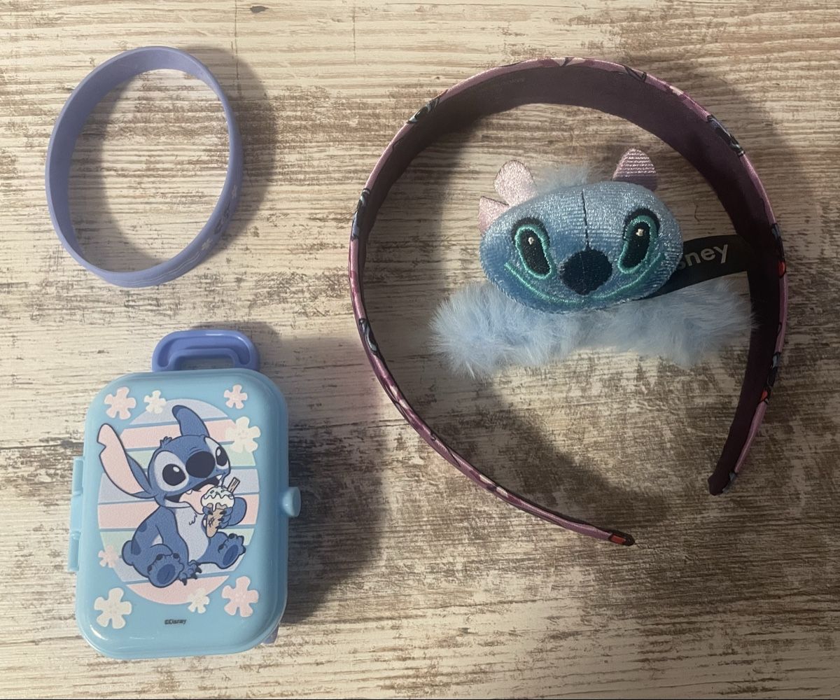 Accessoires pour cheveux: 💙Herziges Stitch Set💙 – Neuf (Voir description) à Röschenz par Kikis-Brocki