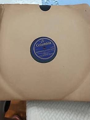 Dischi in vinile: Vinyles 78 et 33 – Usato da Genève venduto da leny1930