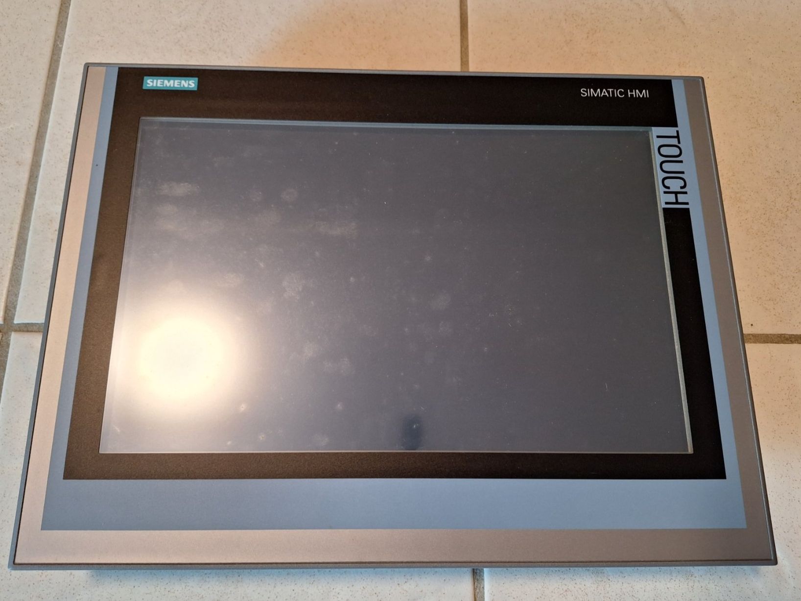 Ecrans: Siemens SIMATIC HMI IFP1500 Touch Panel  15" – D'occasion à Kirchdorf AG par beyjon 2