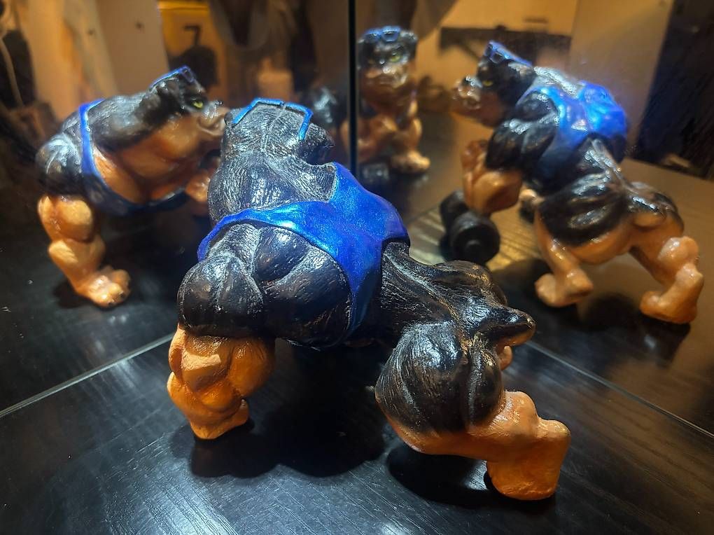 Figuren: Bodybuilder Rottweiler Statue (Top Dawg) – Gebraucht aus Zürich von samg00dy 1
