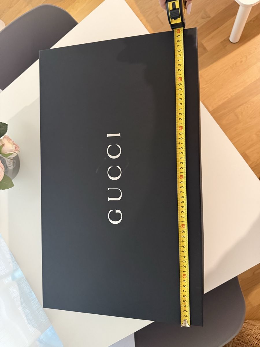 Tutte le decorazioni: GUCCI box Schwarz neuwertig – Nuovo (secondo la descrizione) da Regensdorf venduto da Sirodtpycpvu 1
