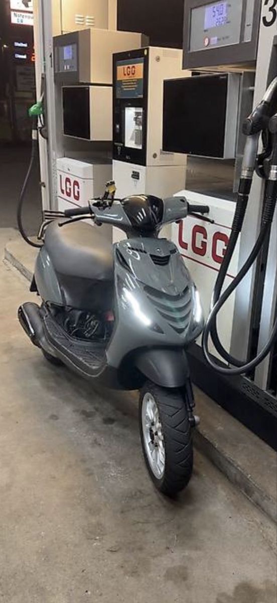 Piaggio Strada: Piaggio Zip Sp2 150ccm 2t | Gilera Runner Piaggio Skipper – Usato da Romanshorn venduto da Hadrenalin 1