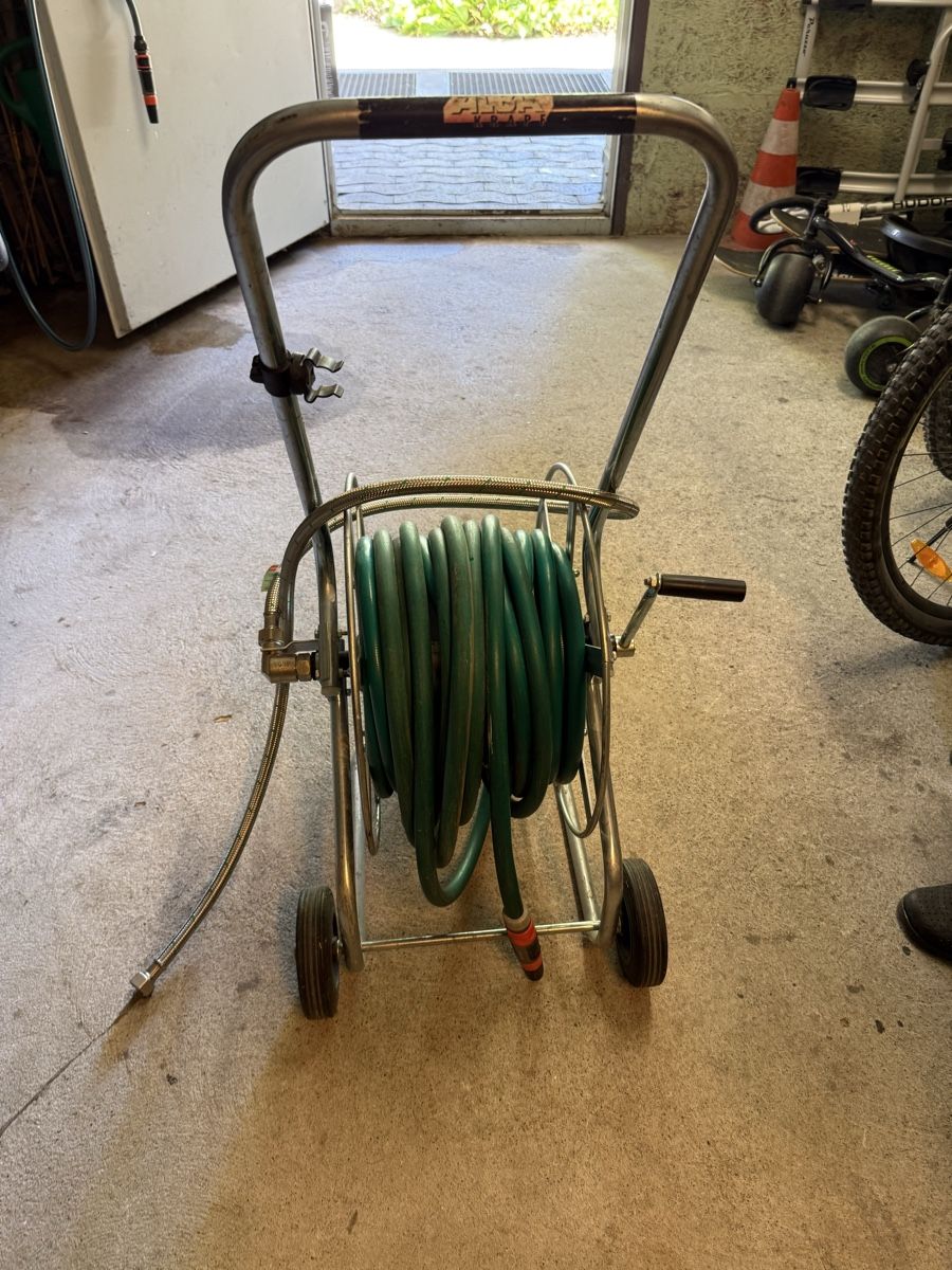 Rohre & Schläuche: Gartenschlauchwagen 3/4 Zoll Anschluss mit ca. 15m Schlauch – Gebraucht aus St. Gallen von ste_pf27 3