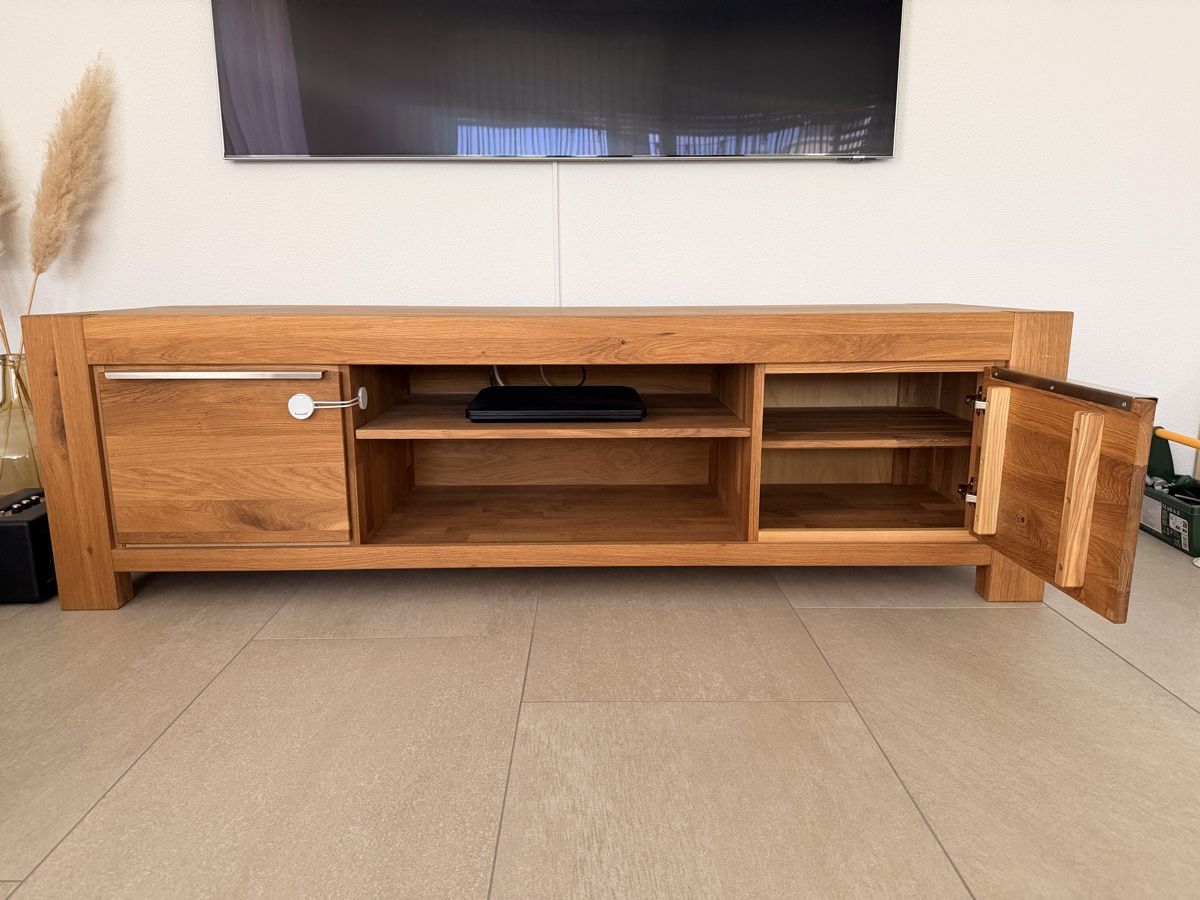 TV Möbel: TV Möbel / Sideboard Eiche – Gebraucht aus Villmergen von VNY 4