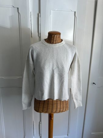 BERSHKA - Strickpullover weiss XS