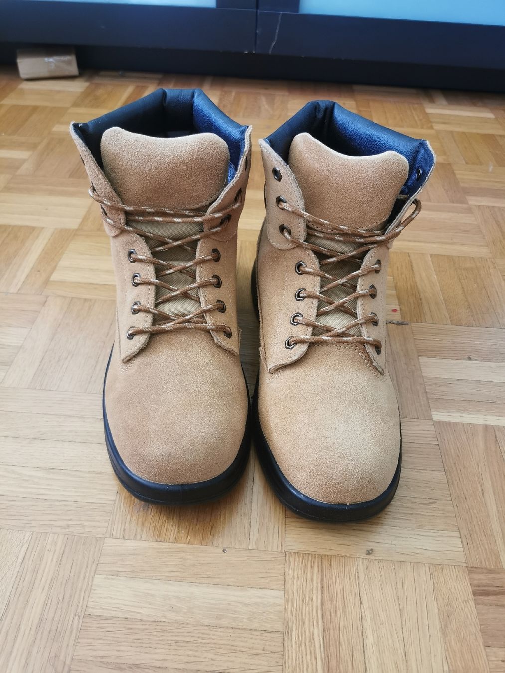 Scarpe da uomo: Winter Schuhe 44 – Nuovo (secondo la descrizione) da Bern venduto da ged_ffx9