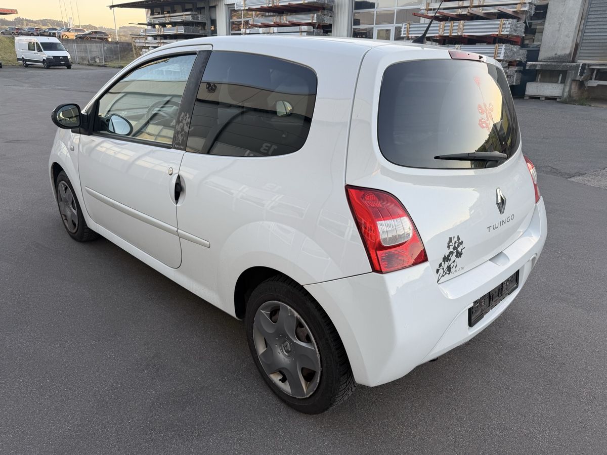 Renault Autos: Renault Twingo 1.2 – D'occasion à Kreuzlingen par PTM_X 4
