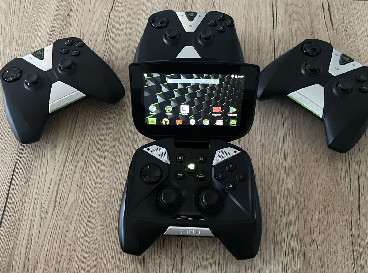 Nvidia Controller: NVIDIA- CONTROLLER SET – Difettoso da Plons venduto da wartauchris 1