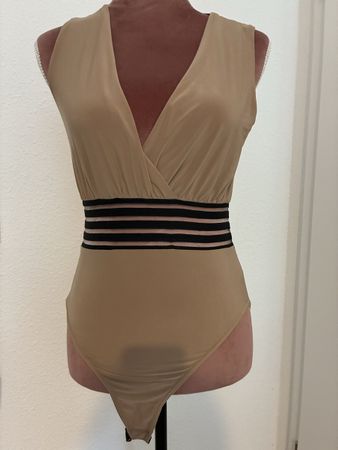 Body Boohoo beige mit Netzeinsatz Grösse 34 gebraucht