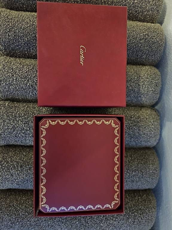 Cartier Uhrenboxen: NEW Uhrenbox Cartier – Neu (gemäss Beschreibung) aus Zunzgen von Eva_Inimitable 1