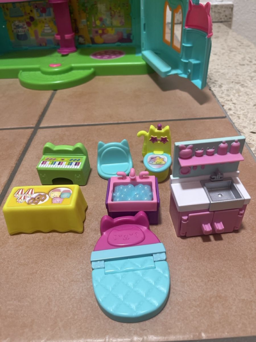 Puppenhäuser & -möbel: Gabys Doll House – Gebraucht aus Möhlin von fabiennestreiter 2